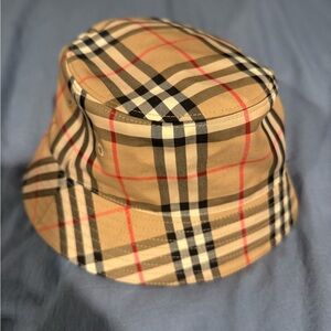Burberry Classic Beige Plaid Bucket Hat